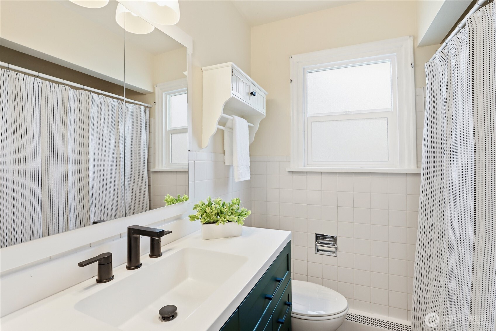1123 Trenton Avenue , Bremerton, WA 98310