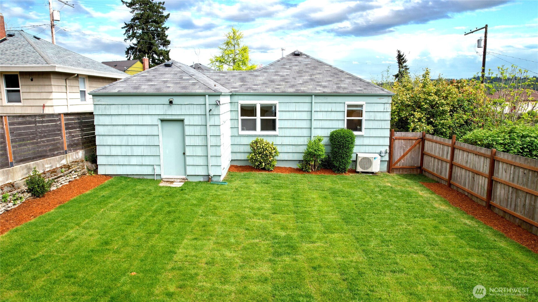 1123 Trenton Avenue , Bremerton, WA 98310