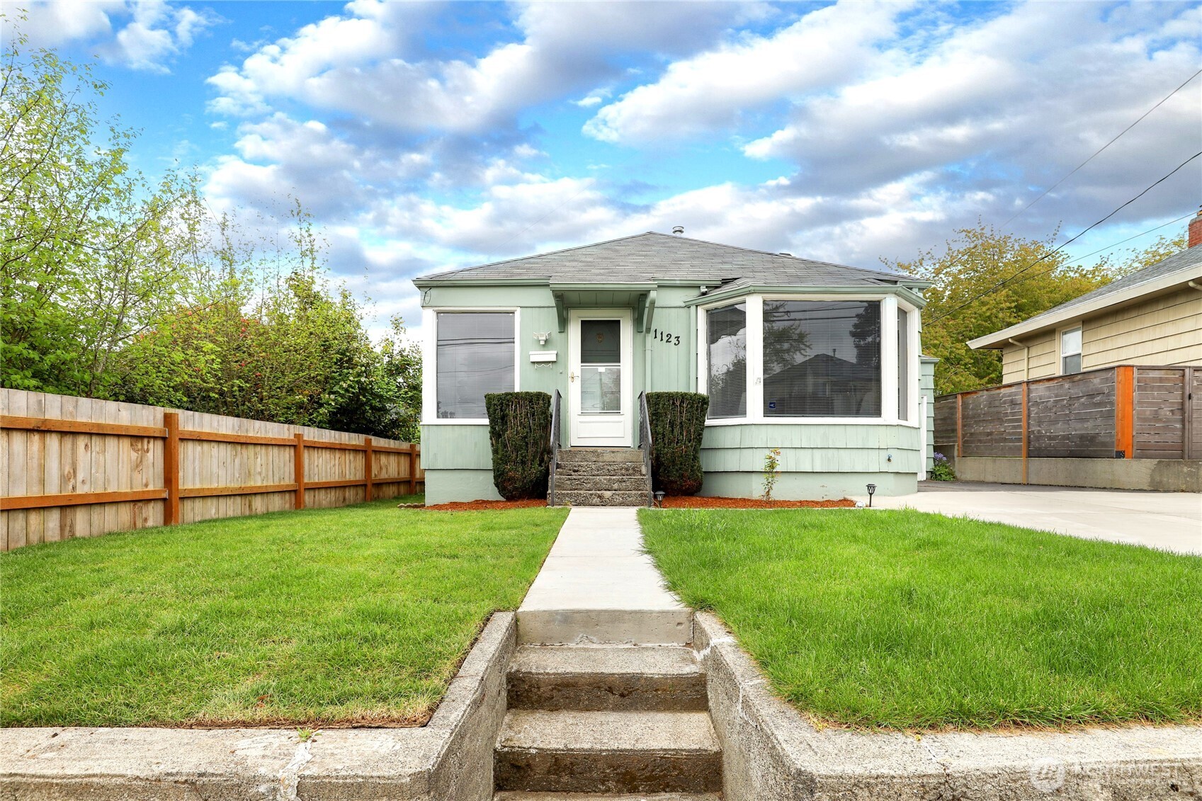 1123 Trenton Avenue , Bremerton, WA 98310