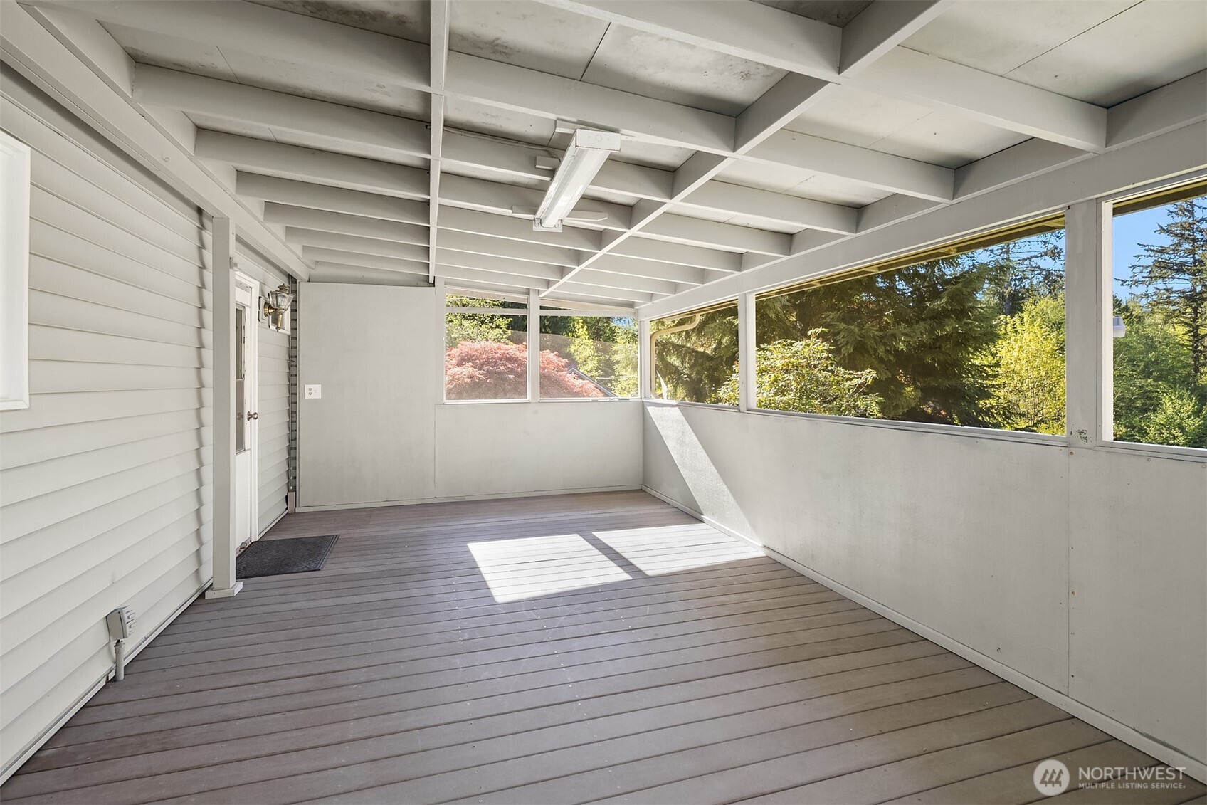 6037 NE BLAKELY Avenue , Bainbridge Island, WA 98110