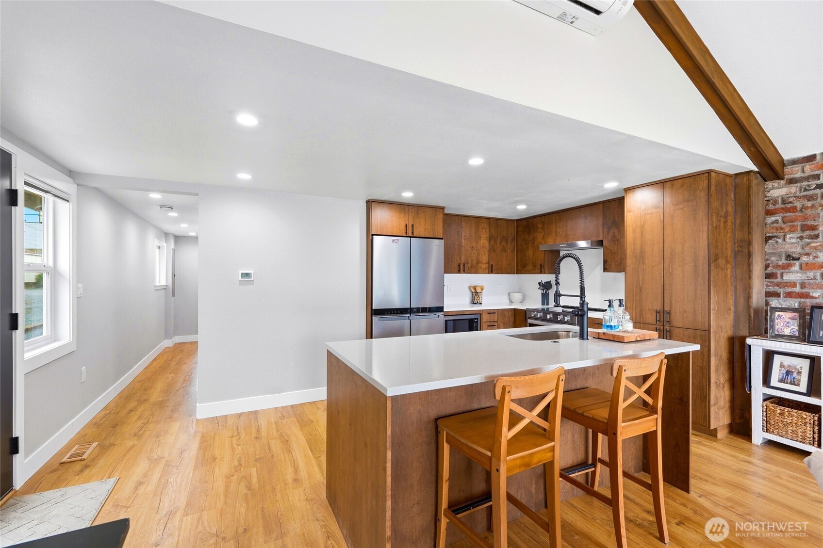 4302 Peninsula Road , Stanwood, WA 98292