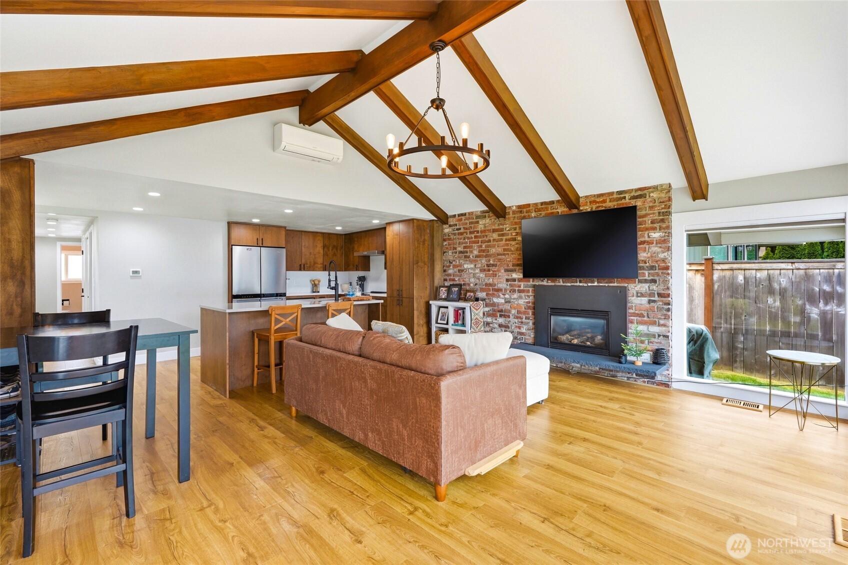 4302 Peninsula Road , Stanwood, WA 98292