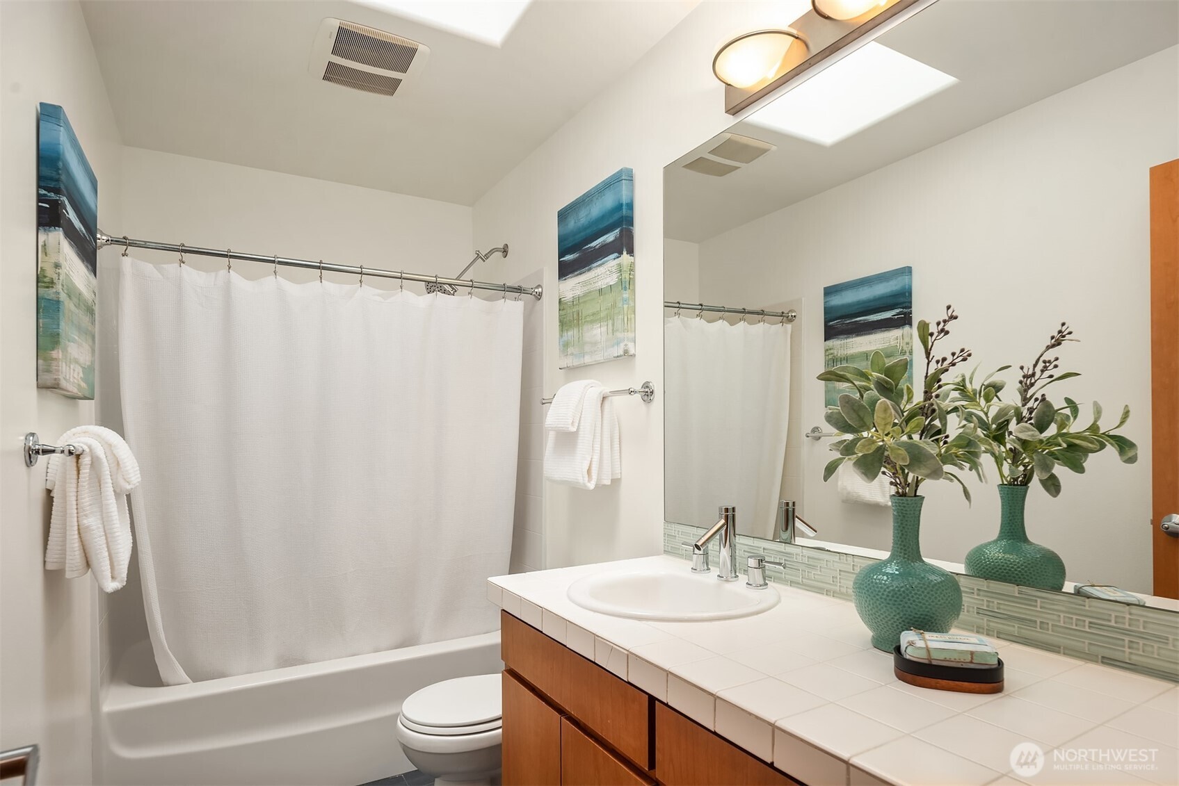 911 NW 59th Street , Seattle, WA 98107