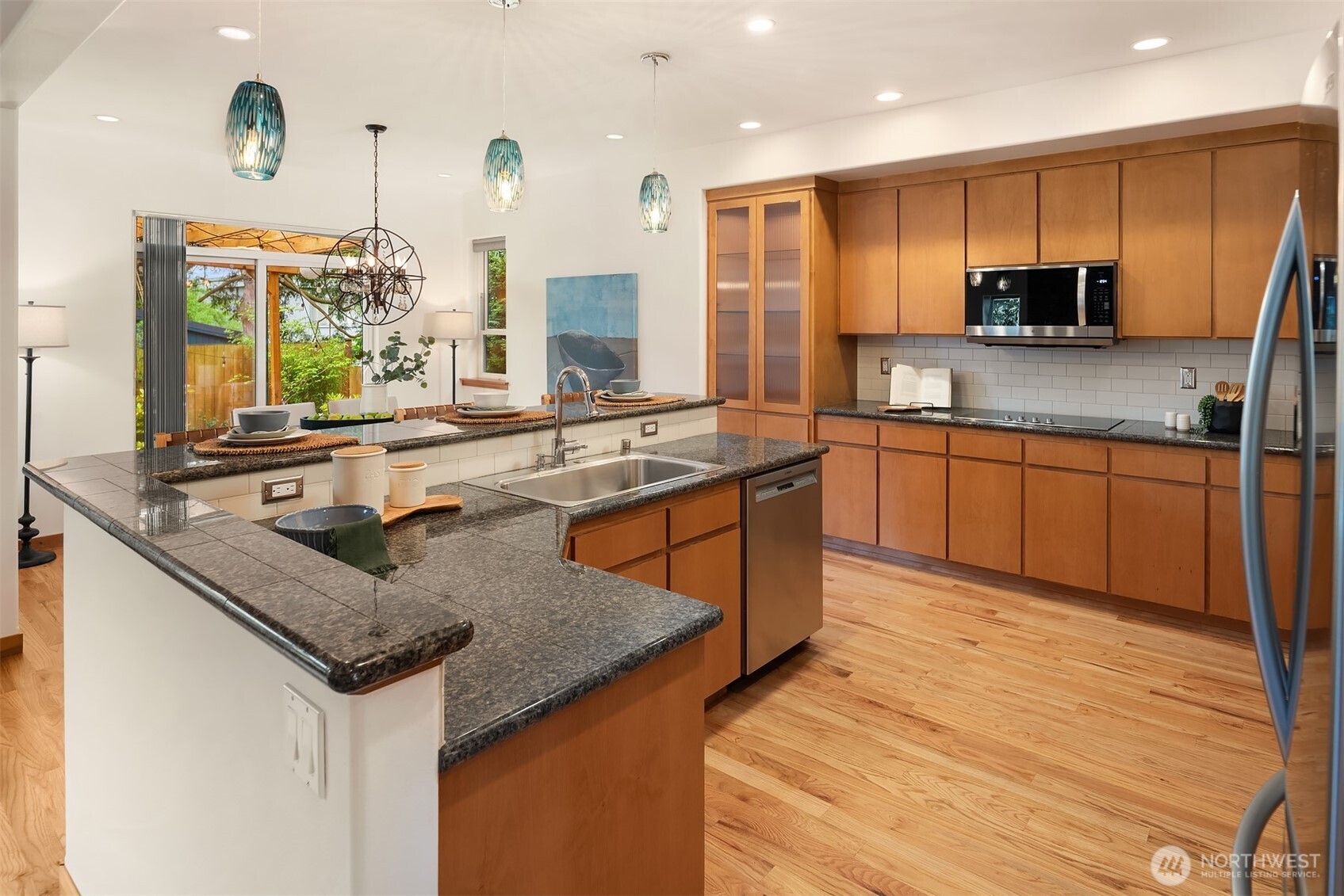 911 NW 59th Street , Seattle, WA 98107