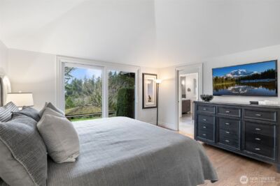 20230 NE 38th Court , Sammamish, WA 98074 - Photo 24