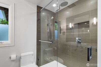 20230 NE 38th Court , Sammamish, WA 98074 - Photo 27
