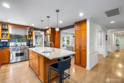 20230 NE 38th Court , Sammamish, WA 98074 - Photo 9