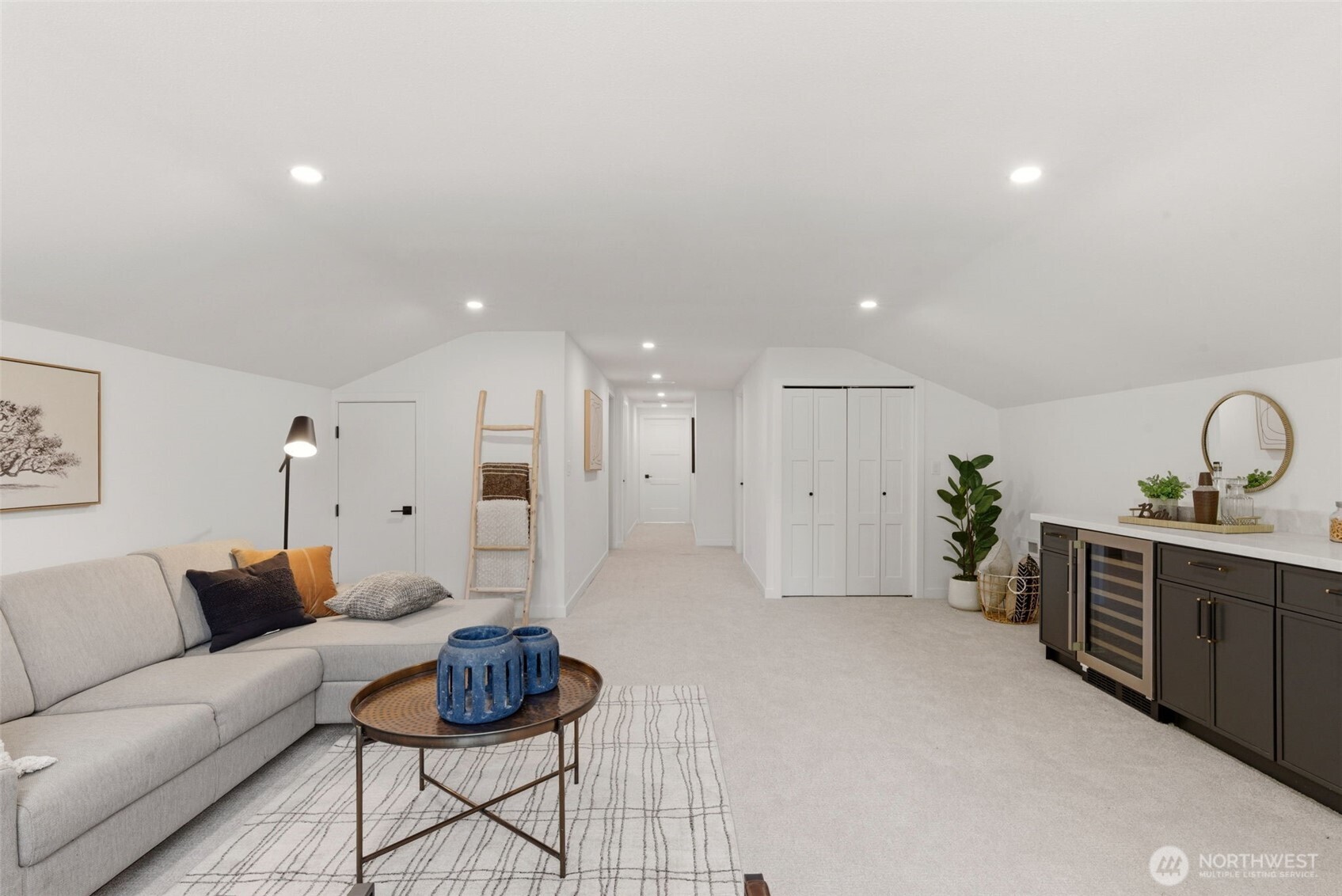 16432 NE 18th Street , Bellevue, WA 98008