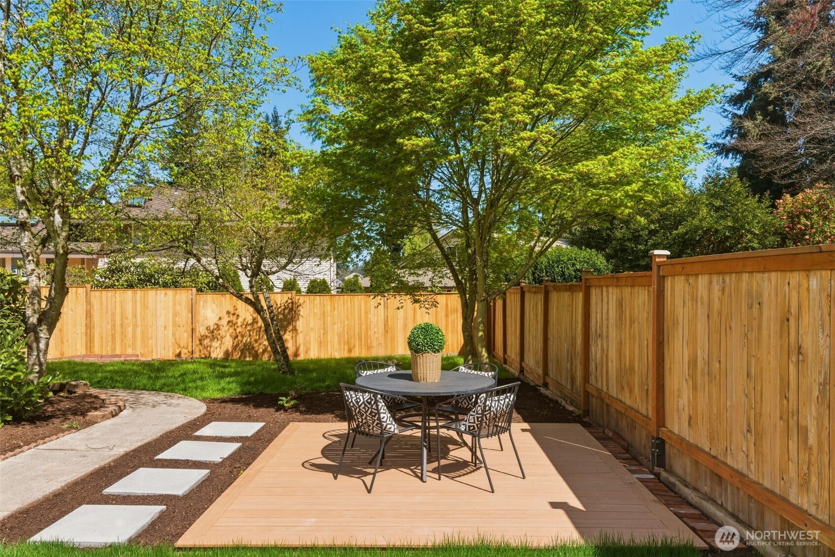 16432 NE 18th Street , Bellevue, WA 98008