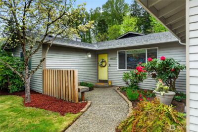 16616 133rd Place SE, Renton, WA 98058 - Photo 2