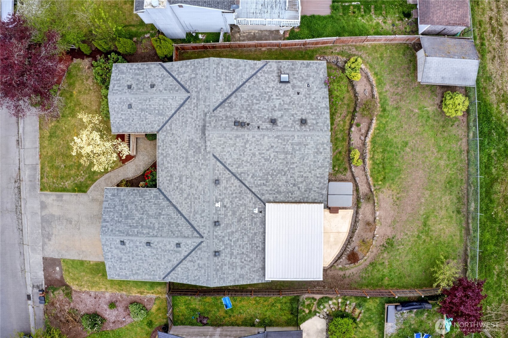 16616 133rd Place SE, Renton, WA 98058