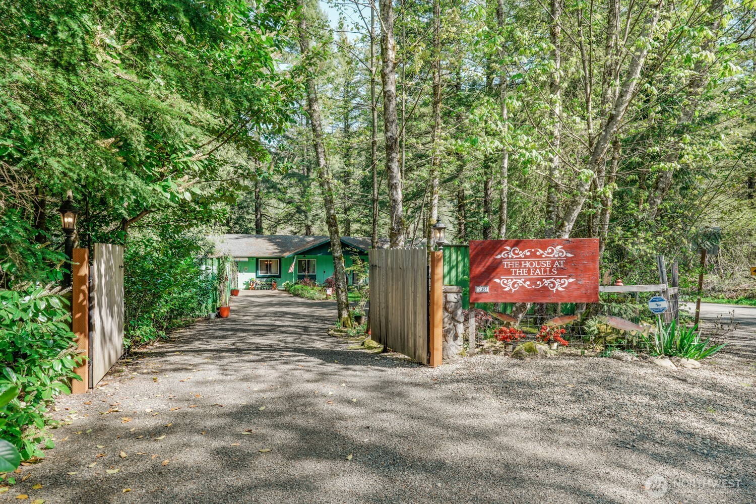 17361 Washougal River Road , Washougal, WA 98671