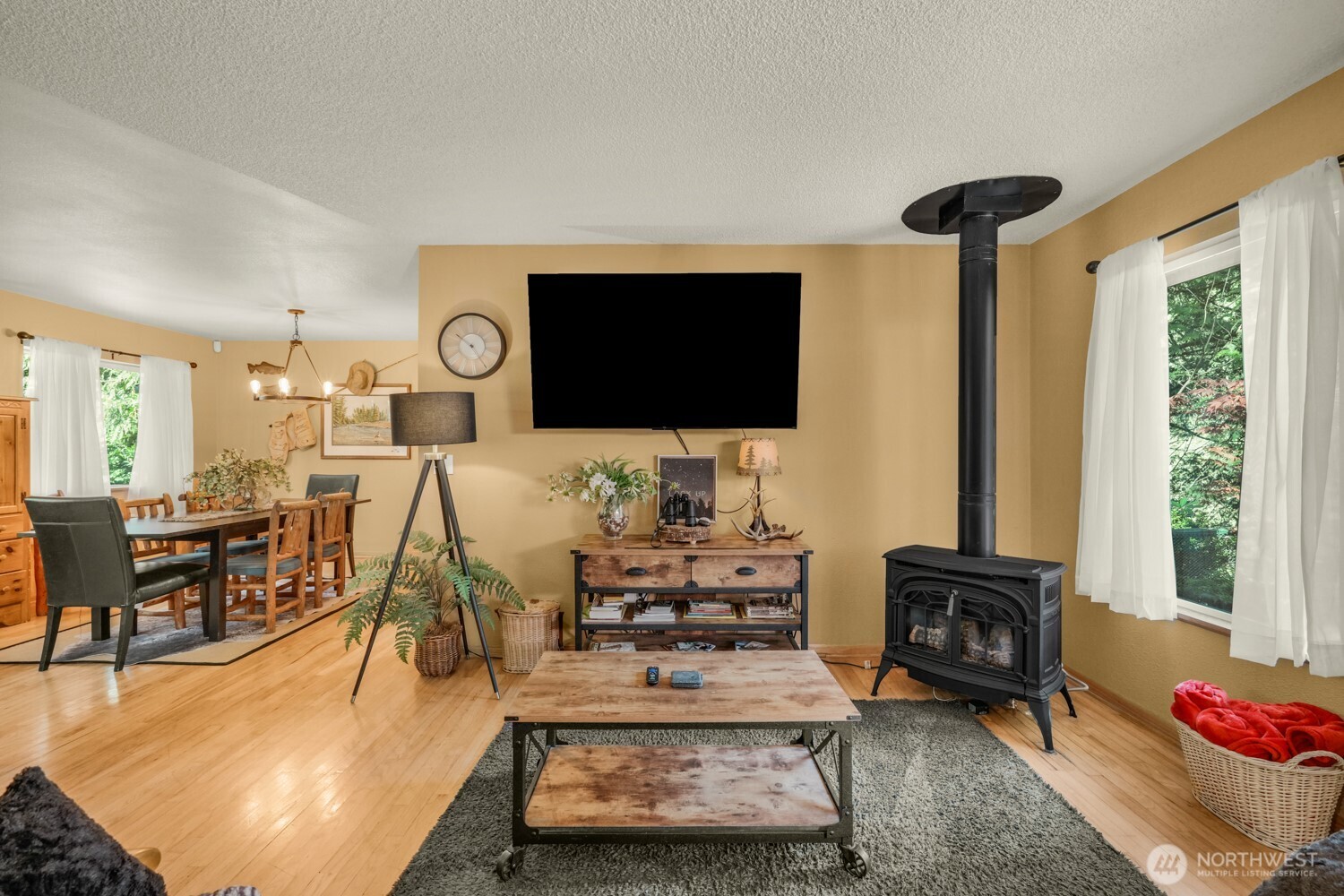 17361 Washougal River Road , Washougal, WA 98671