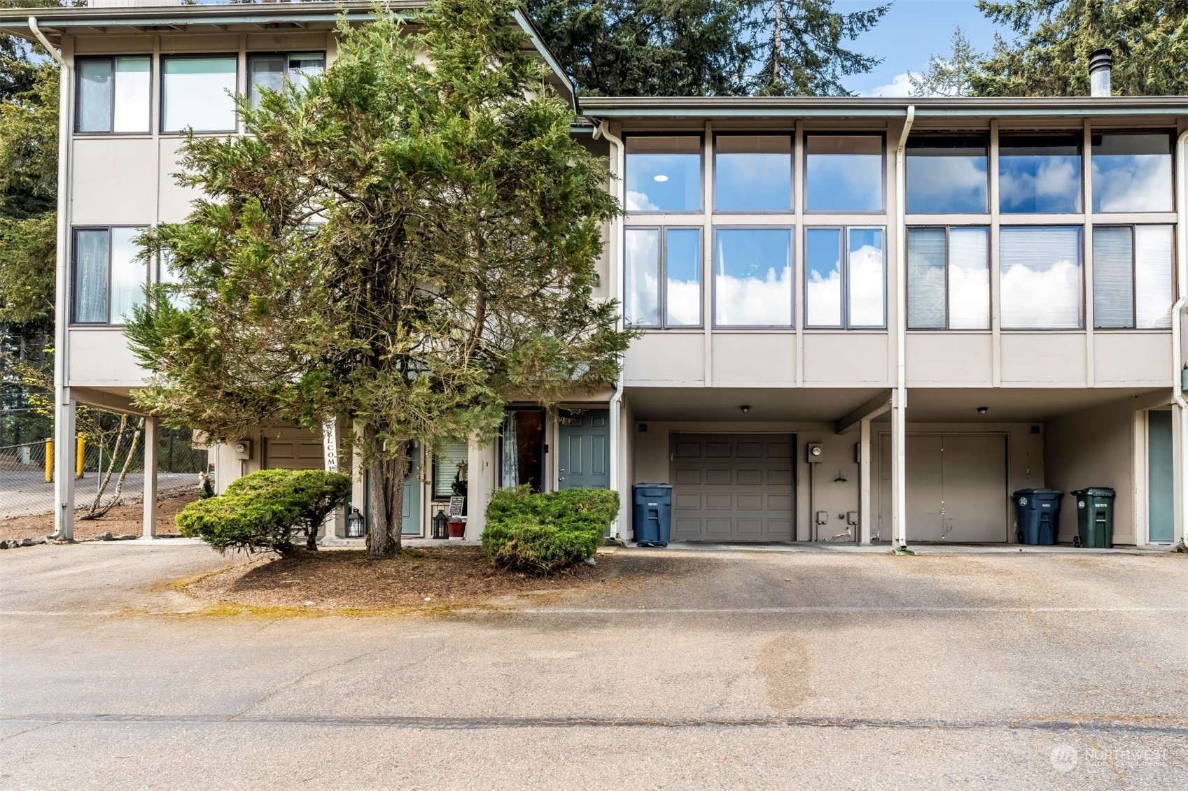 17303 Spanaway Loop Road S #2, Spanaway, WA 98387