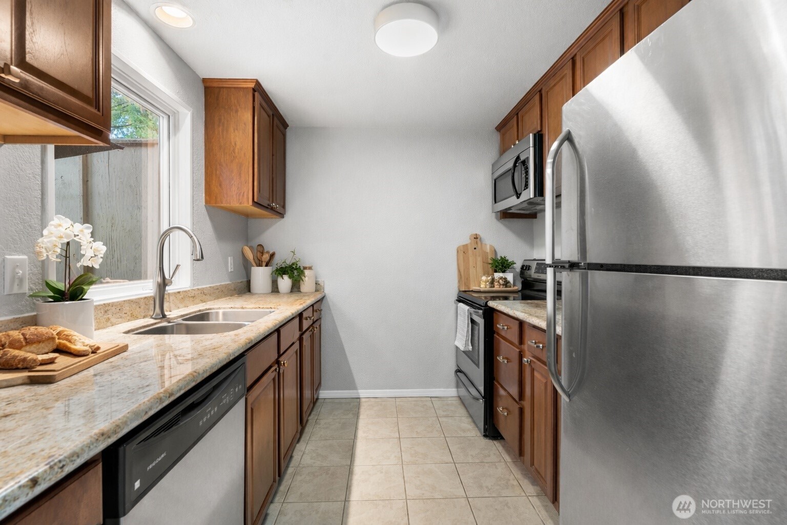 17303 Spanaway Loop Road S #2, Spanaway, WA 98387