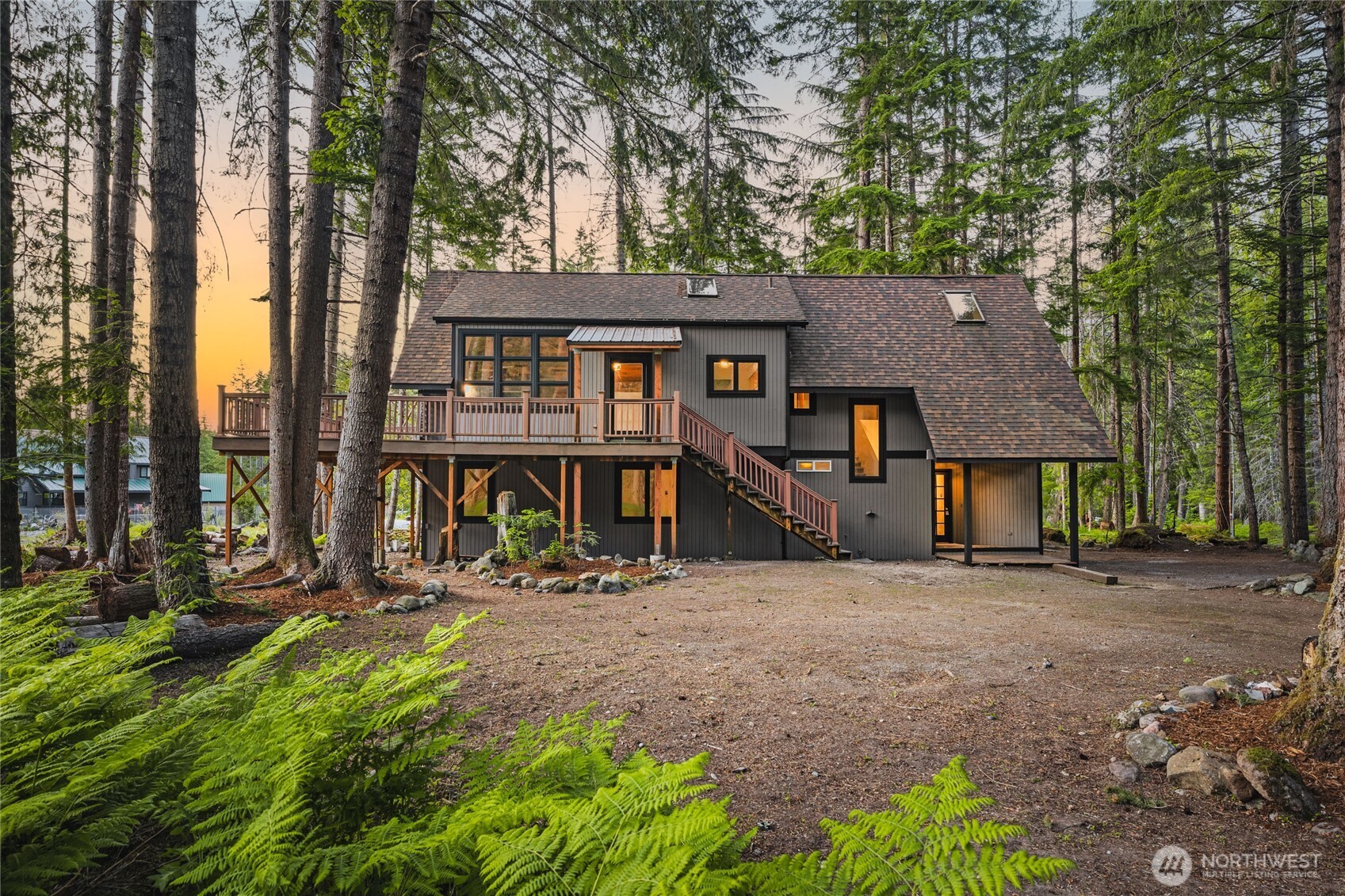 17118 Riverview Way E, Enumclaw, WA 98022