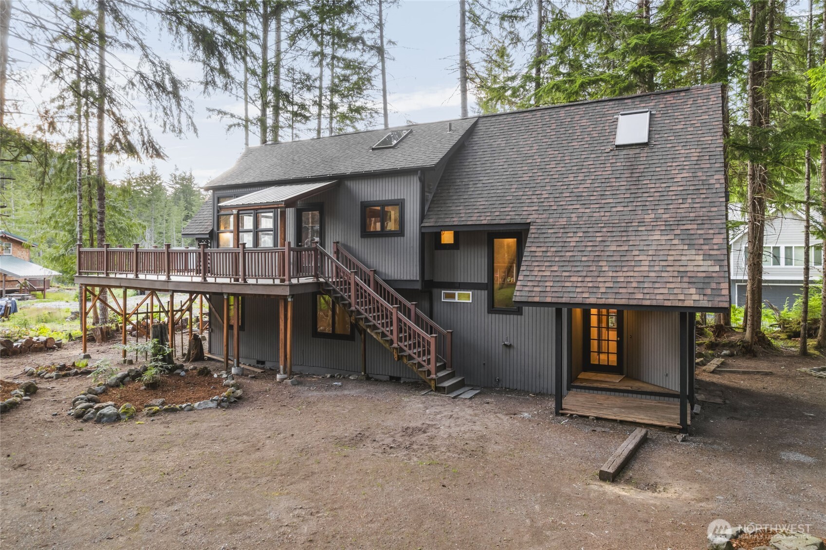 17118 Riverview Way E, Enumclaw, WA 98022