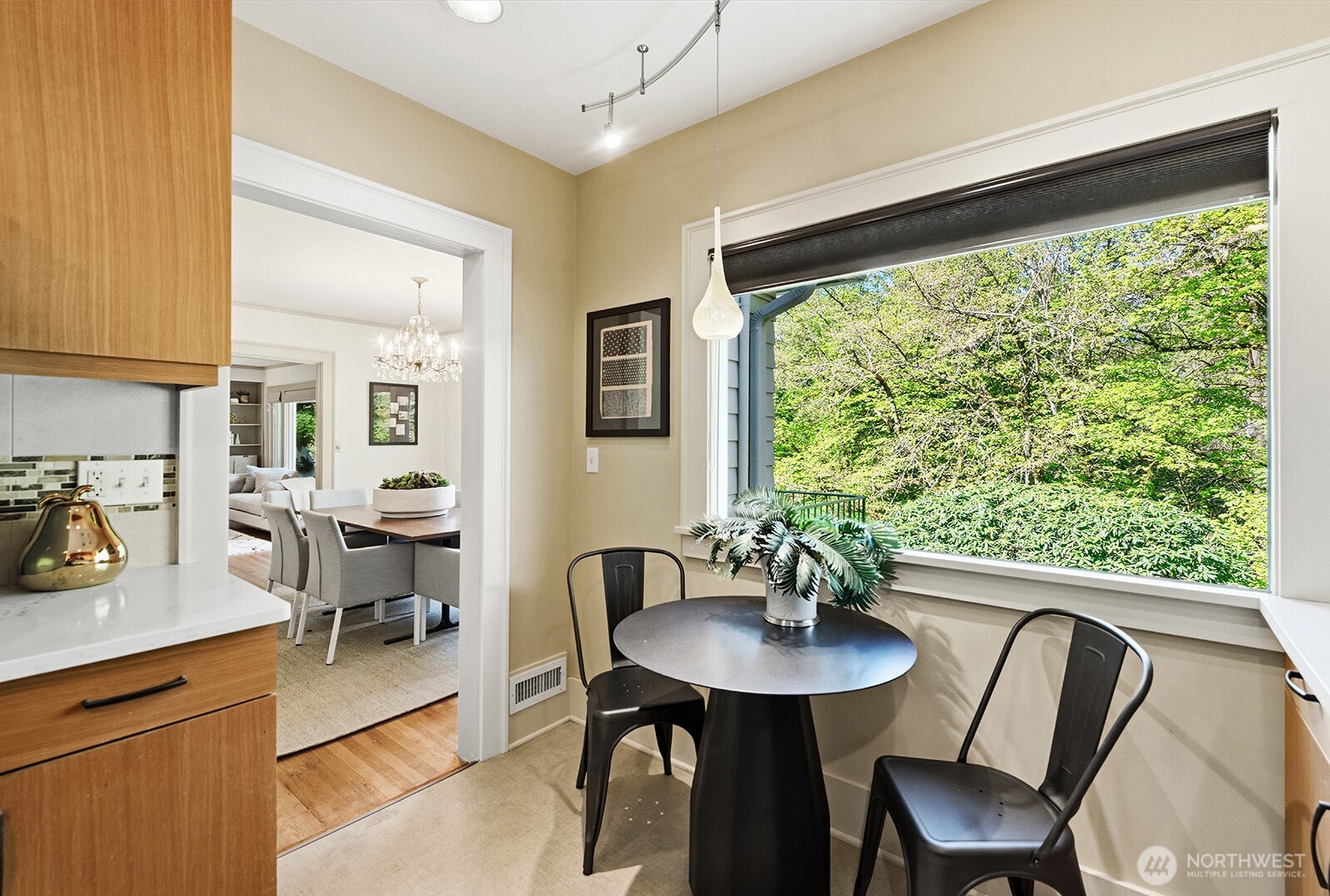 2514 Lake Park Drive S, Seattle, WA 98144-5609