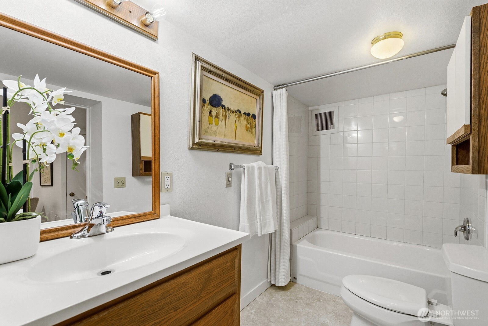 2514 Lake Park Drive S, Seattle, WA 98144-5609
