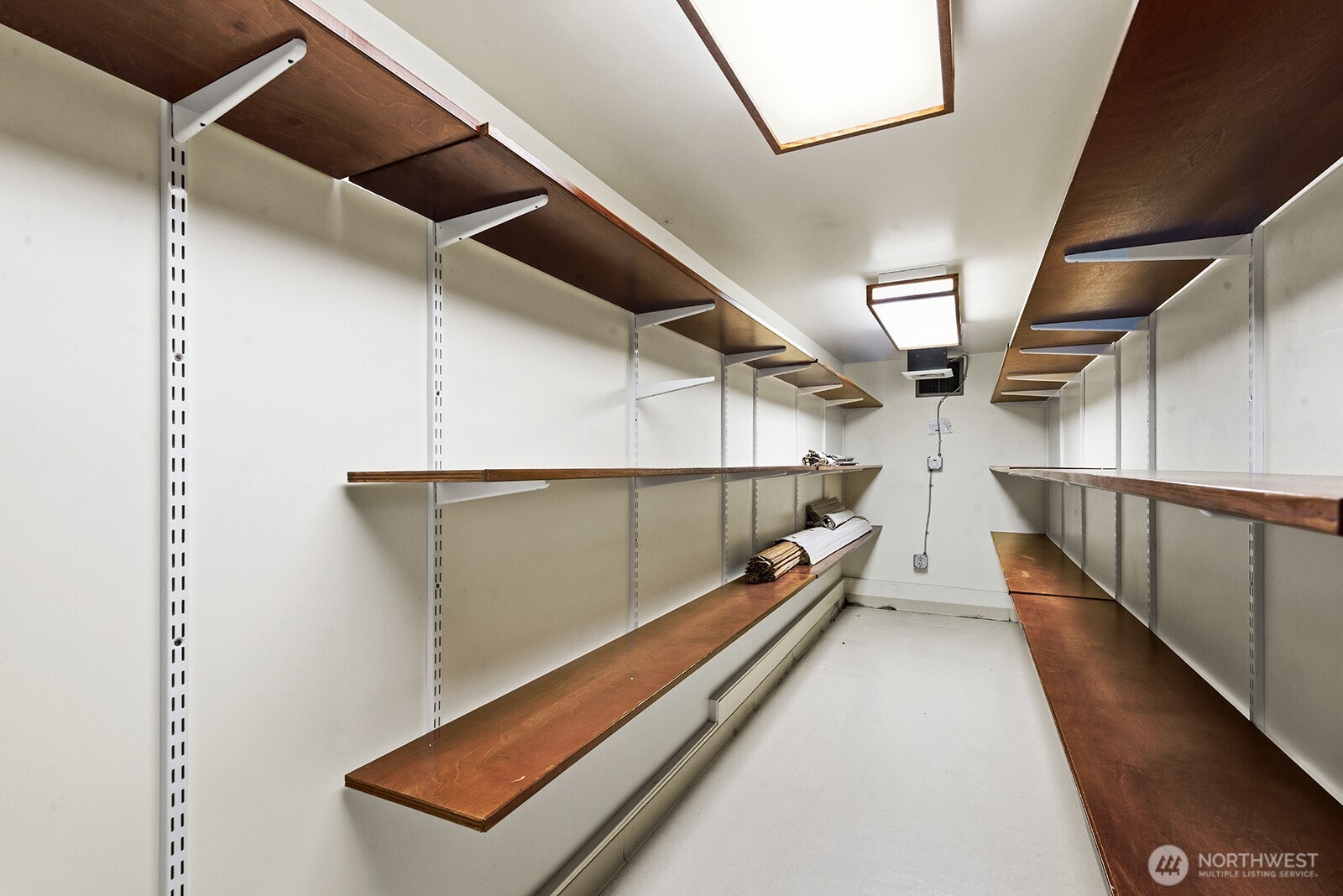 2514 Lake Park Drive S, Seattle, WA 98144-5609