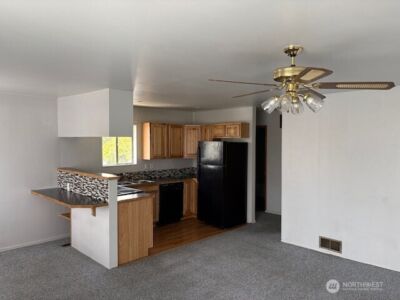 10 W Dewberry Avenue , Omak, WA 98841 - Photo 11