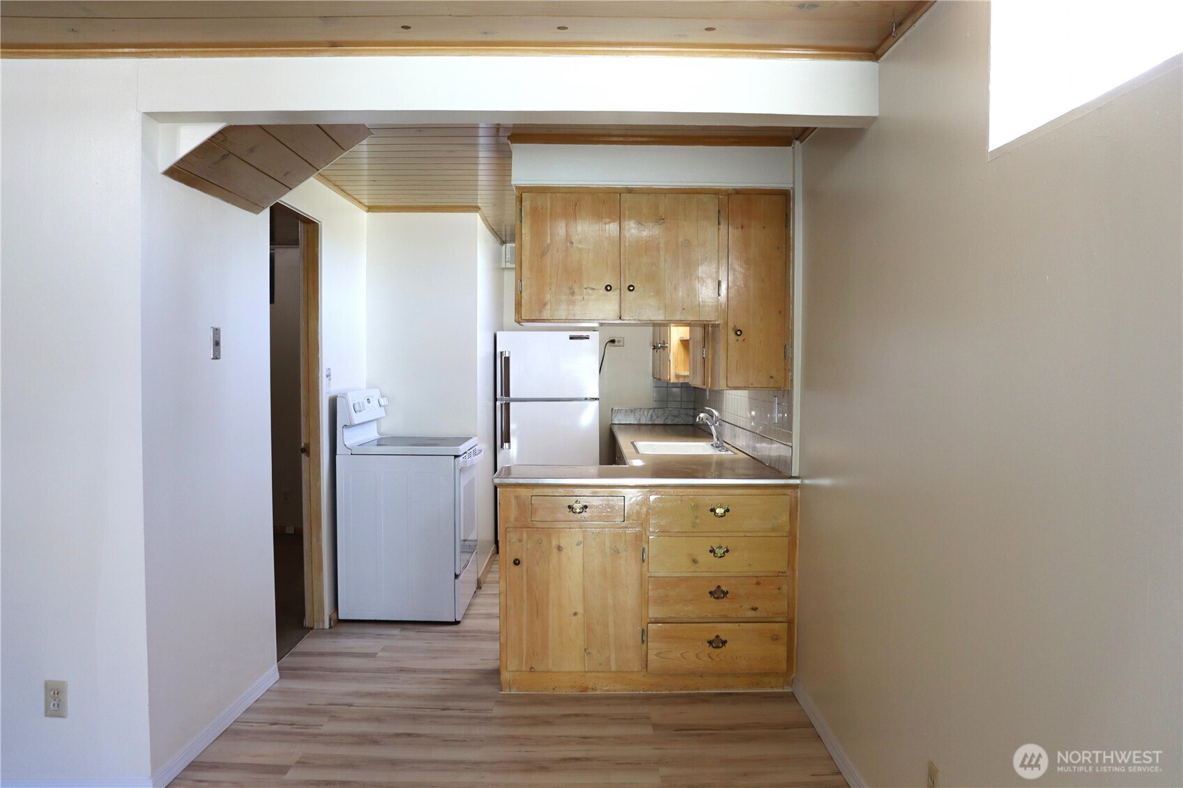 10 W Dewberry Avenue , Omak, WA 98841
