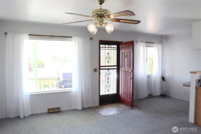 10 W Dewberry Avenue , Omak, WA 98841 - Photo 7