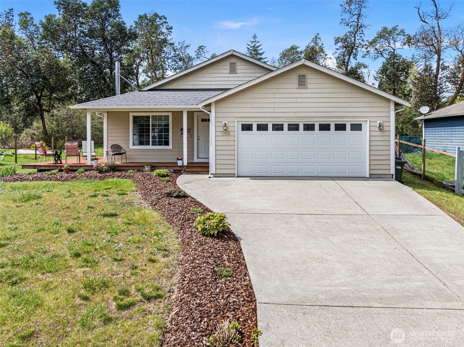 1704 197th Avenue SW, Lakebay, WA 98349-8111