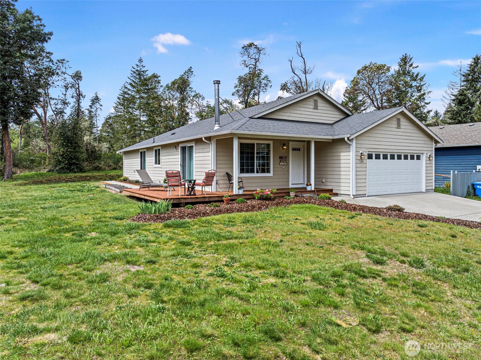1704 197th Avenue SW, Lakebay, WA 98349-8111