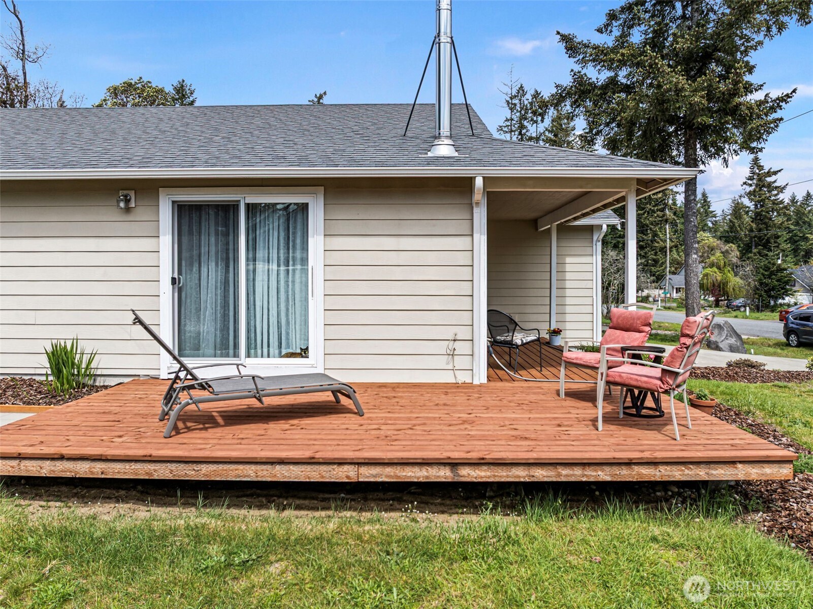 1704 197th Avenue SW, Lakebay, WA 98349-8111