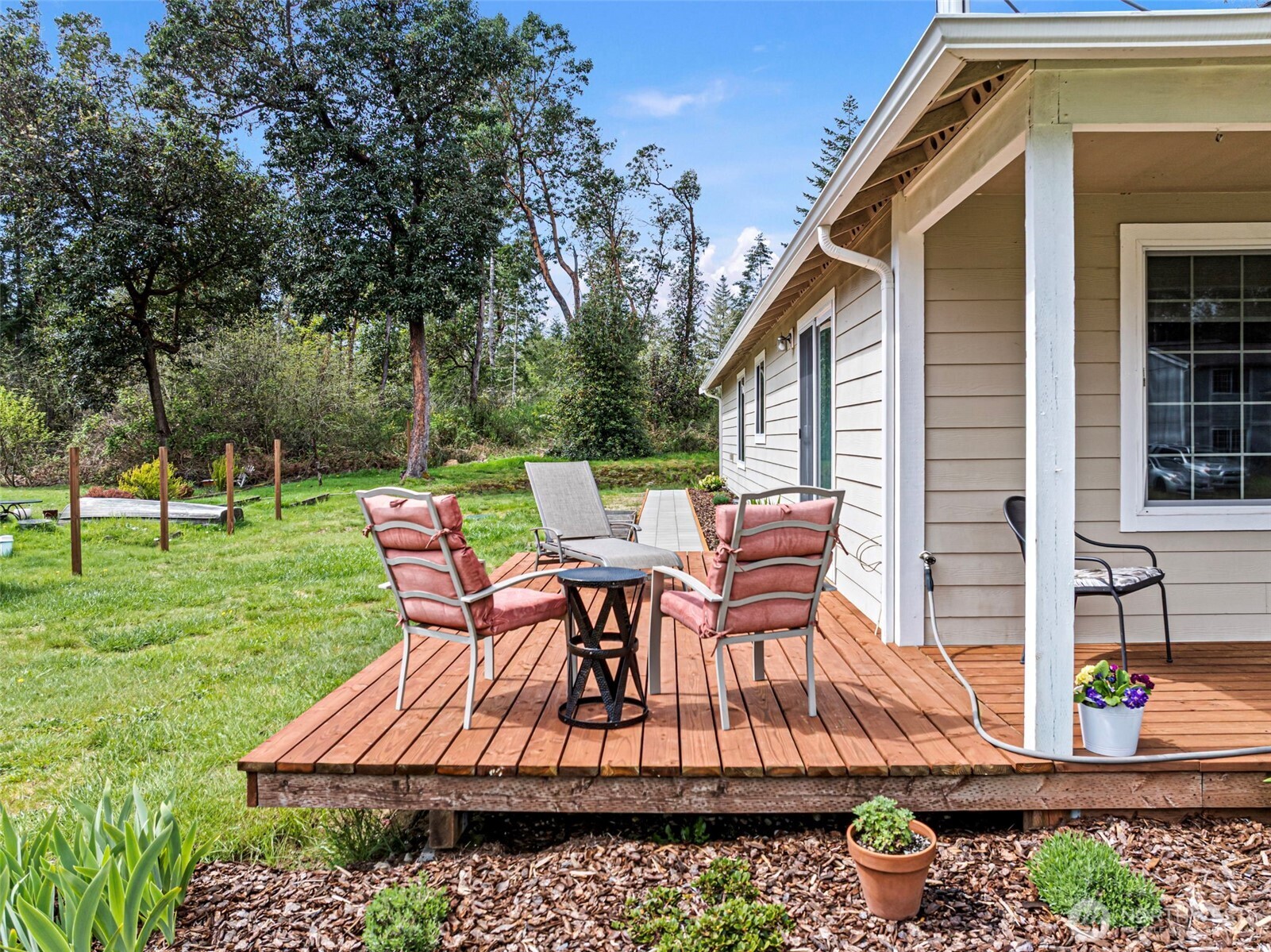 1704 197th Avenue SW, Lakebay, WA 98349-8111