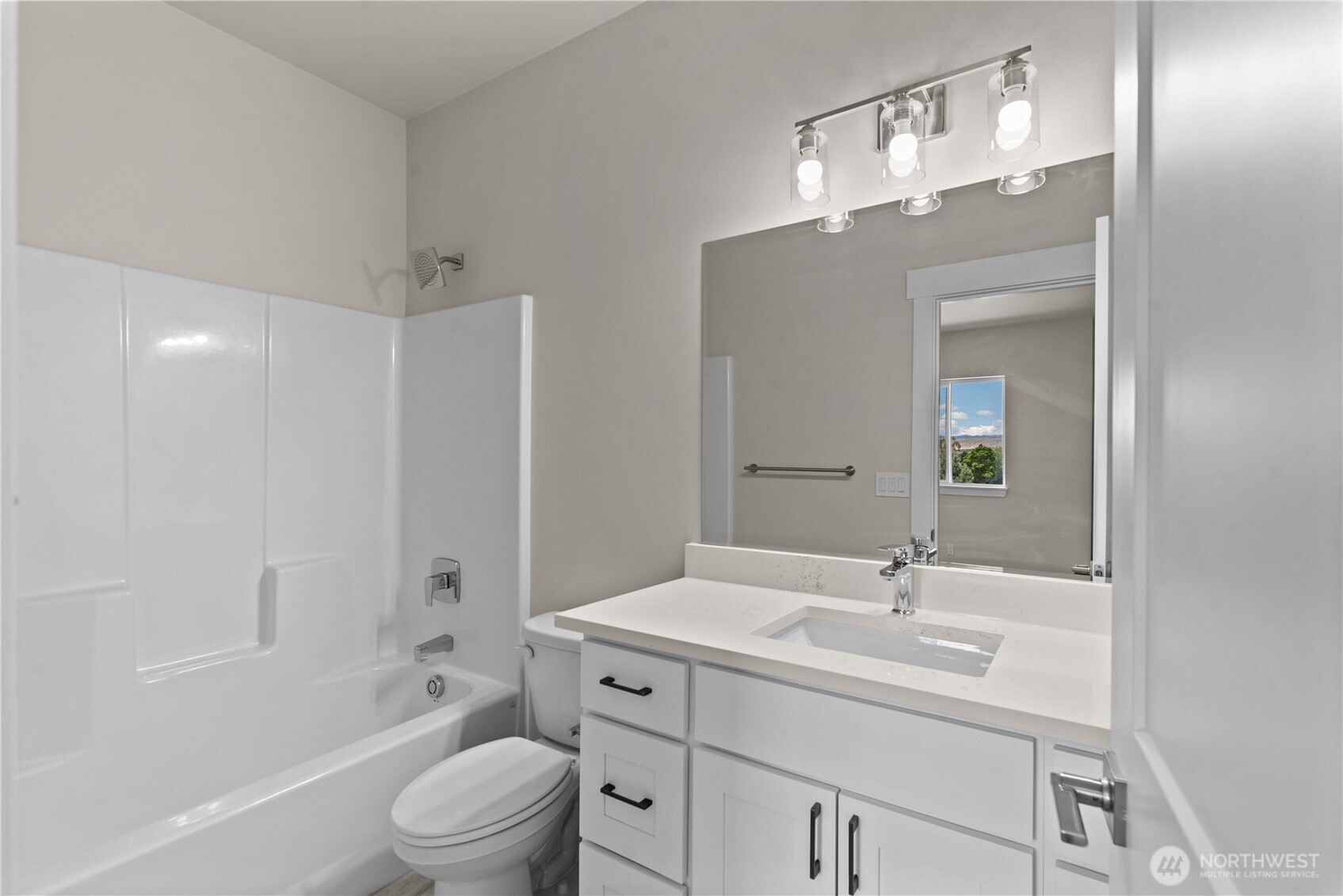 1030 Finch Lane #D2, Wenatchee, WA 98801