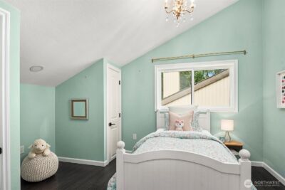 20819 NE 25th Street , Sammamish, WA 98074-6350 - Photo 25