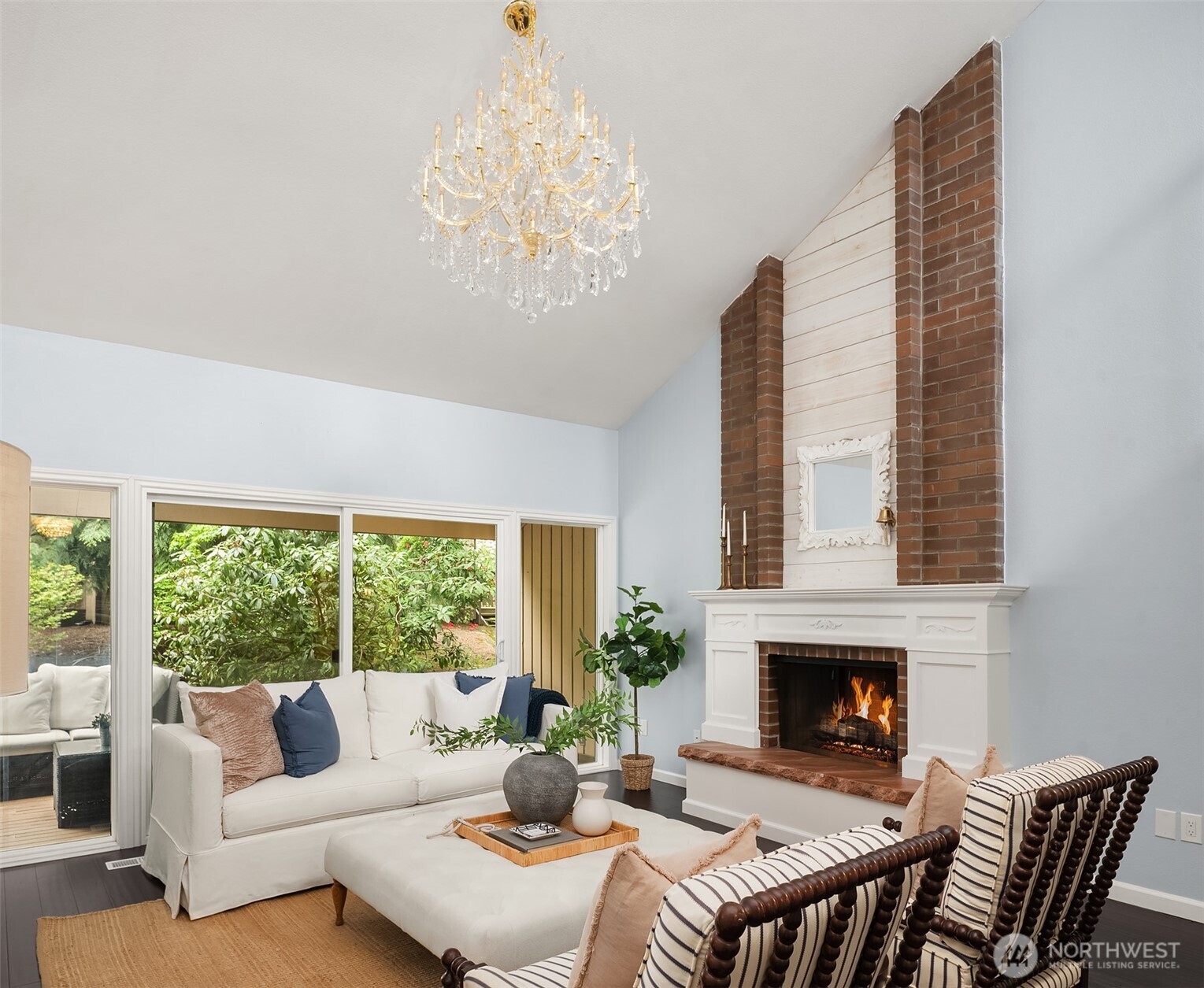 20819 NE 25th Street , Sammamish, WA 98074-6350