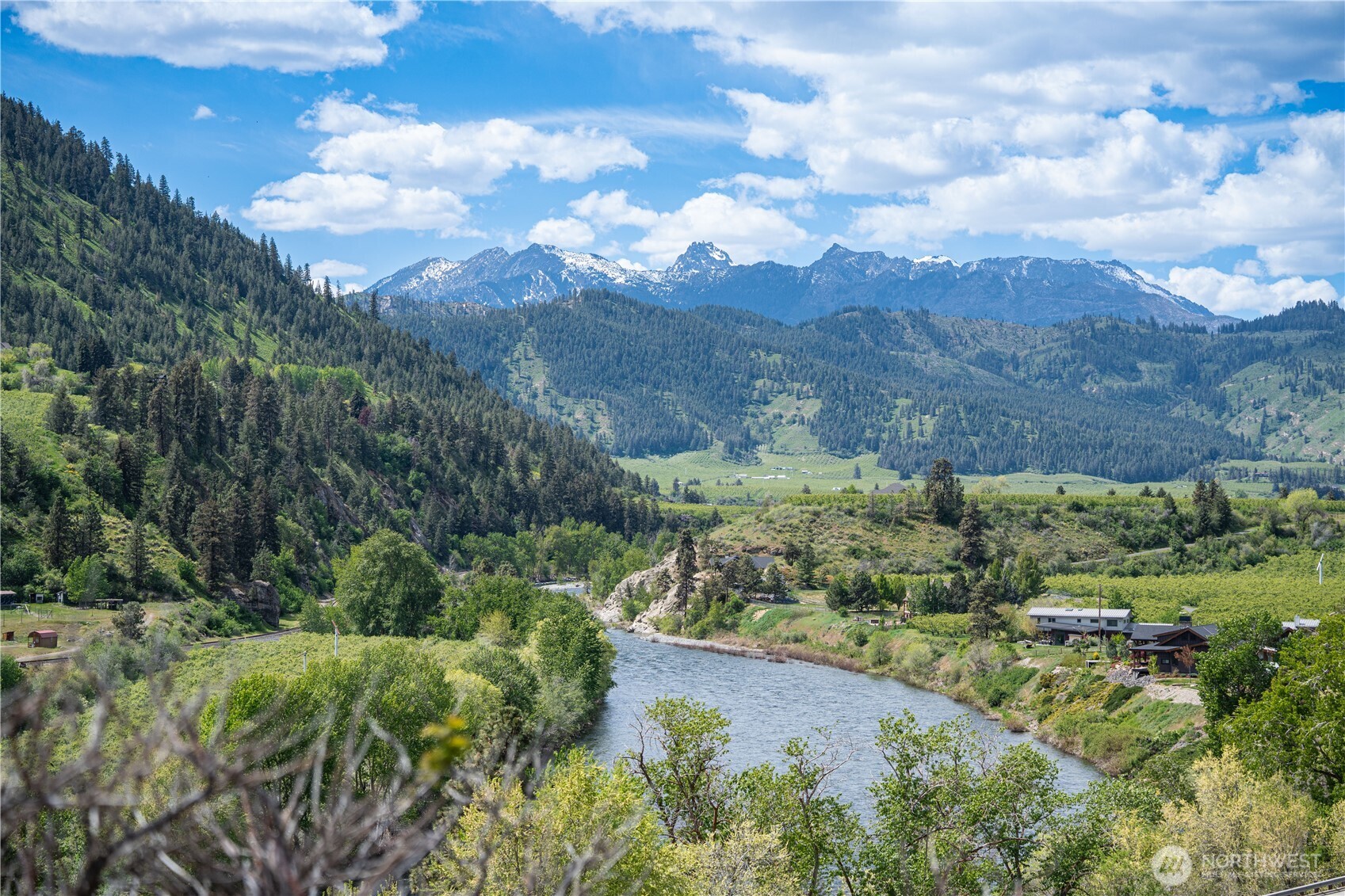 1 Sunburst Lane , Cashmere, WA 98815