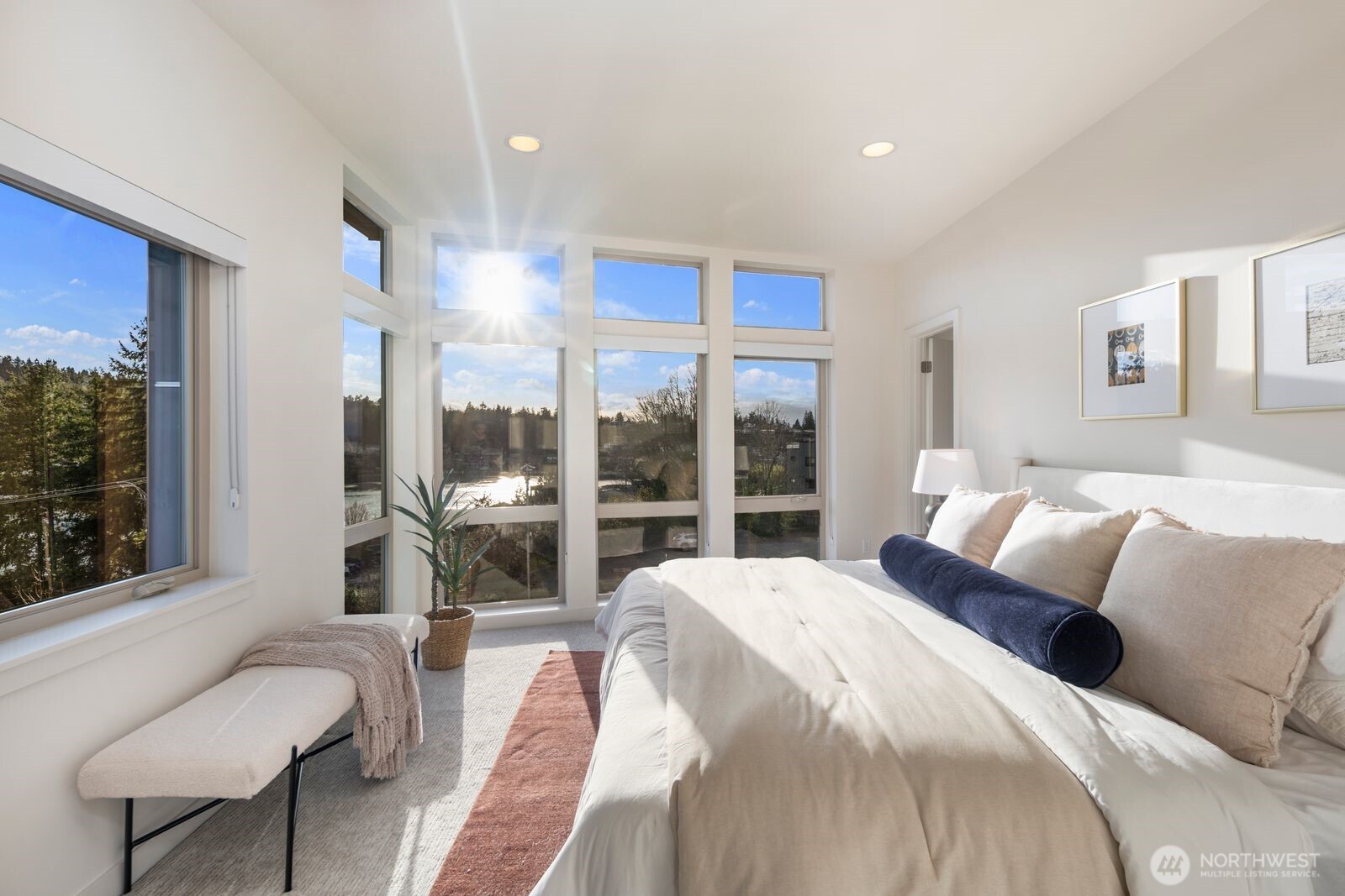 3426 NW Market Street , Seattle, WA 98107