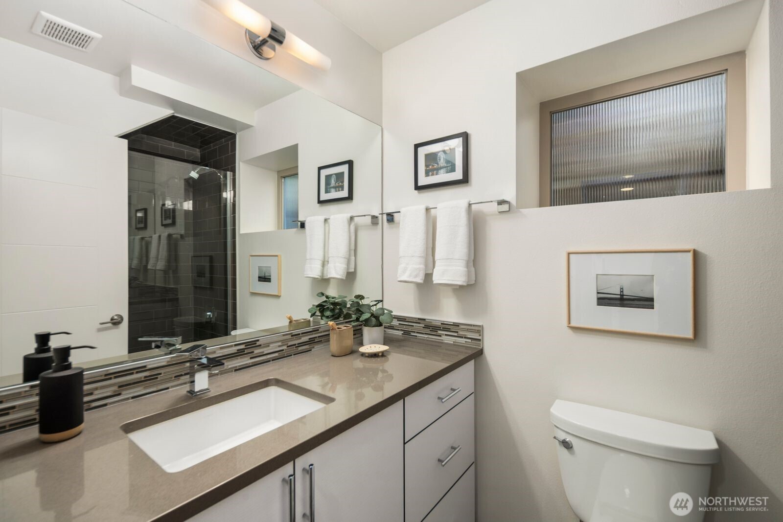 3426 NW Market Street , Seattle, WA 98107
