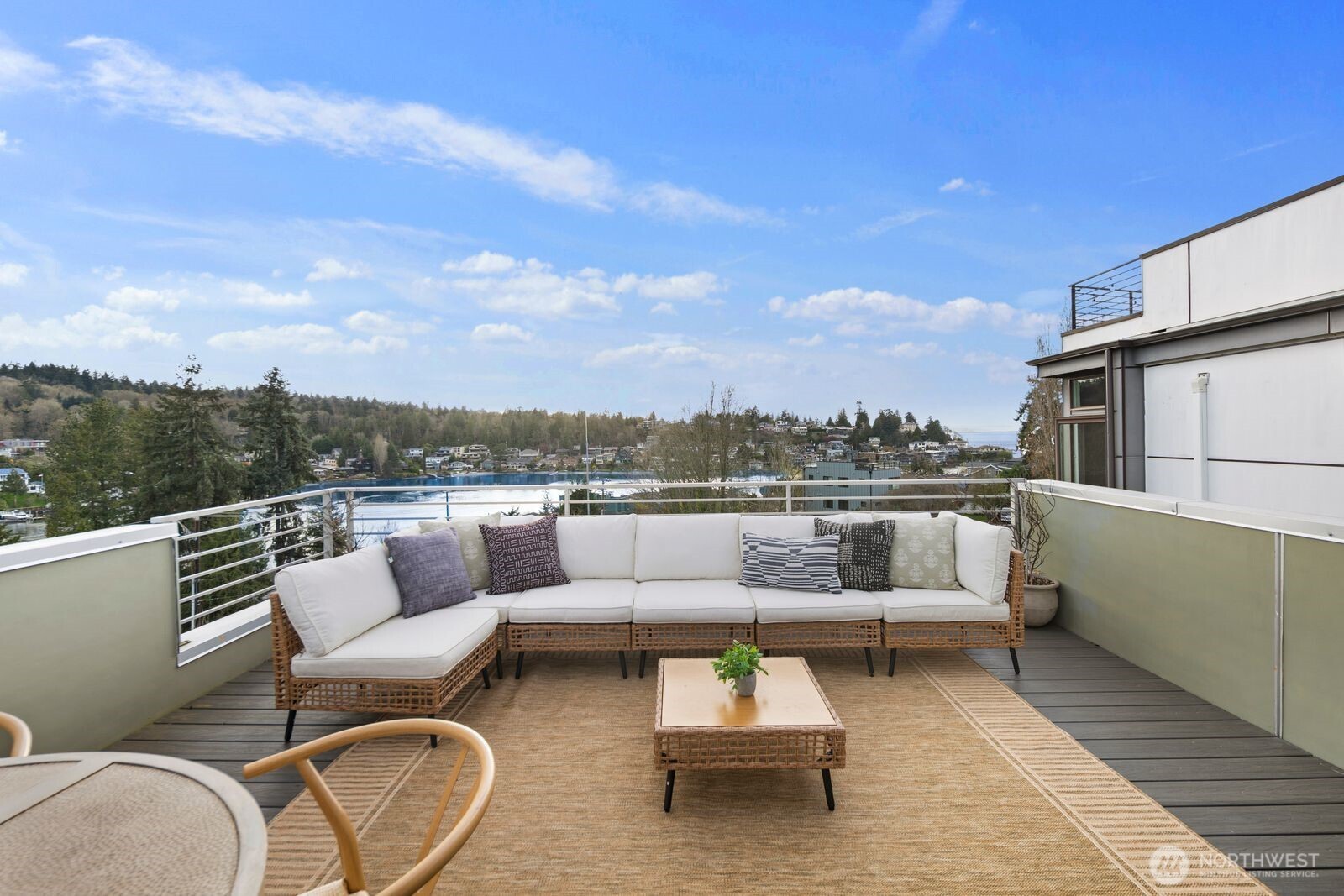 3426 NW Market Street , Seattle, WA 98107