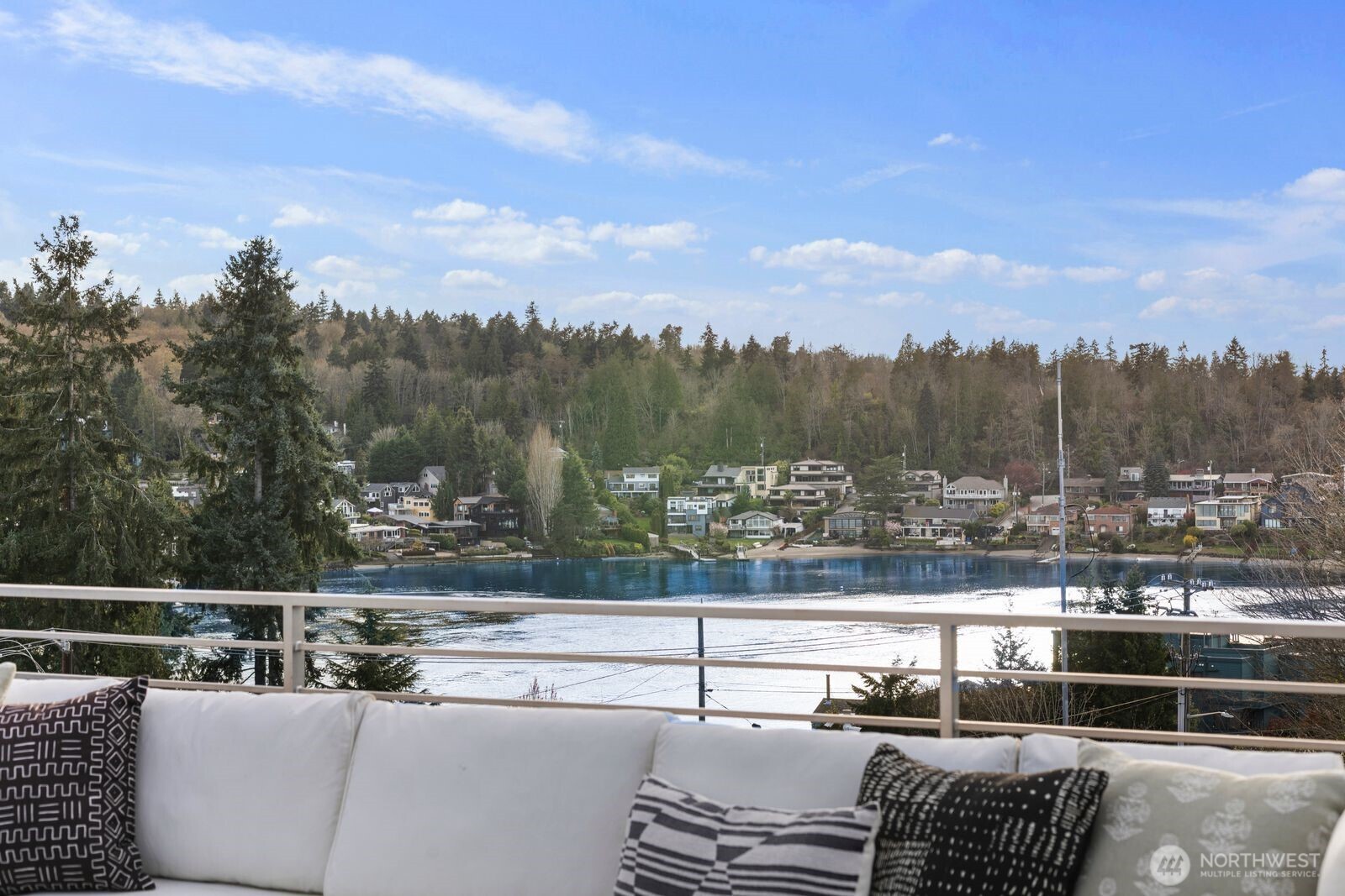 3426 NW Market Street , Seattle, WA 98107