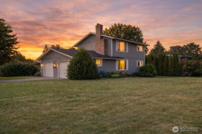 2010 Sandalwood Street , Mount Vernon, WA 98273