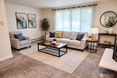 2010 Sandalwood Street , Mount Vernon, WA 98273 - Photo 2