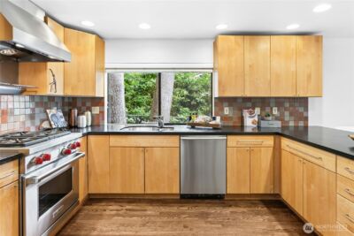 105 Big Bear Place NW, Issaquah, WA 98027 - Photo 14