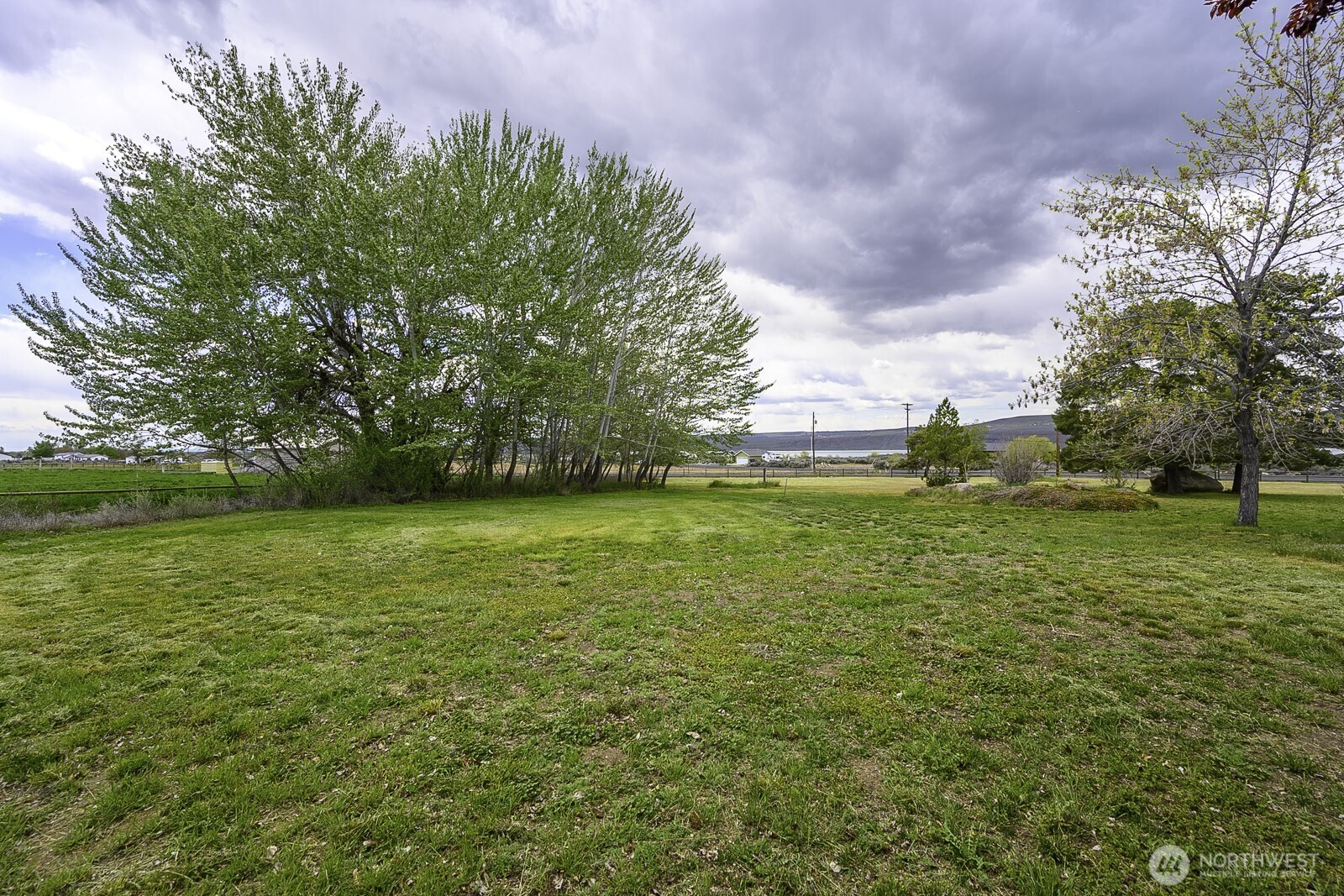 10035 Fordair Road NE, Coulee City, WA 99115