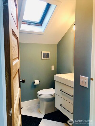 172 Grow Avenue NW, Bainbridge Island, WA 98110 - Photo 15