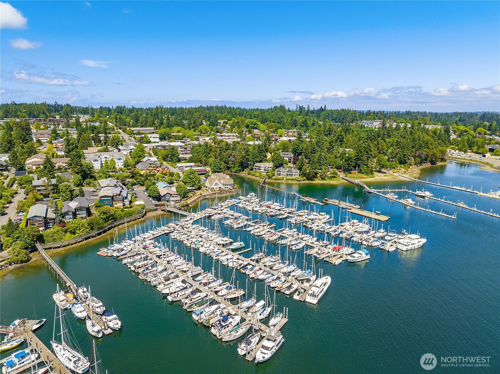 172 Grow Avenue NW, Bainbridge Island, WA 98110
