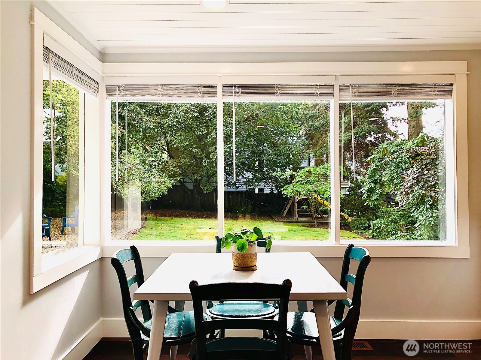 172 Grow Avenue NW, Bainbridge Island, WA 98110