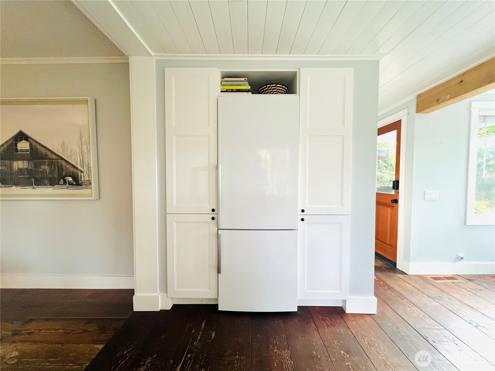 172 Grow Avenue NW, Bainbridge Island, WA 98110