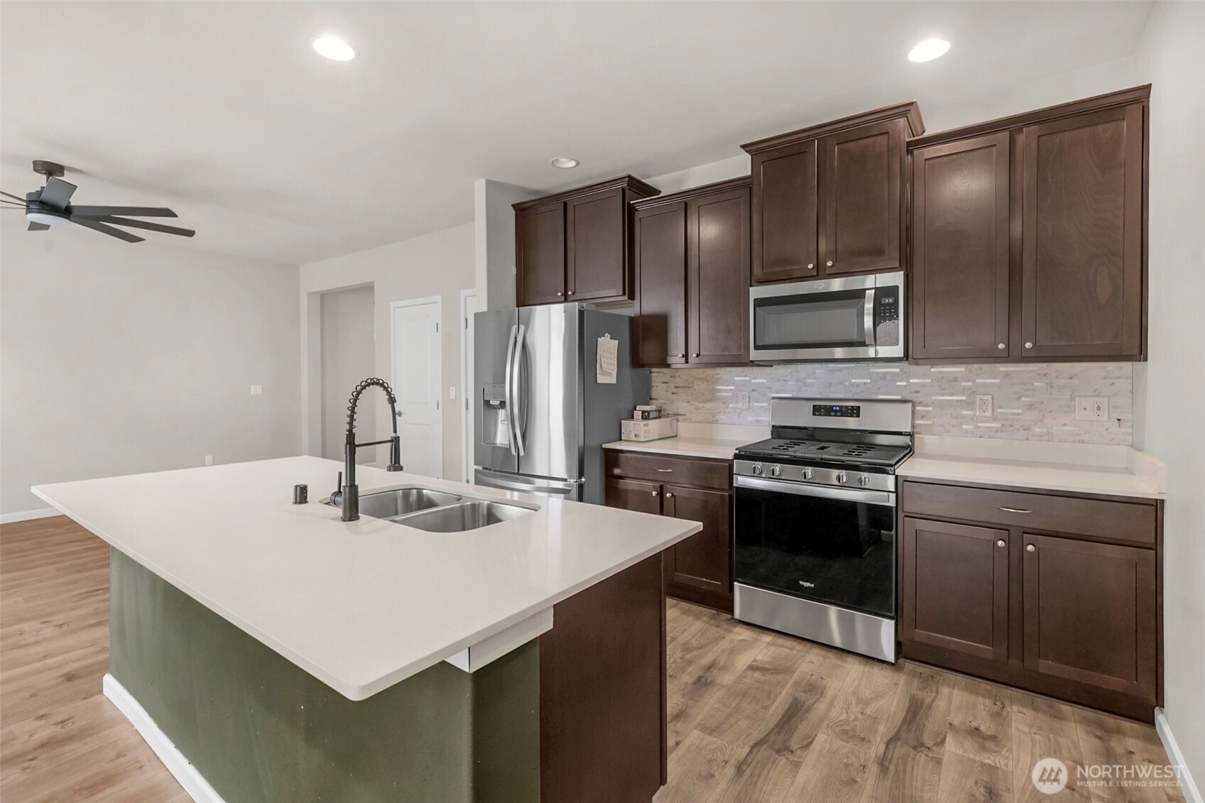 8602 55th Place NE, Marysville, WA 98270