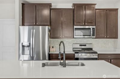 8602 55th Place NE, Marysville, WA 98270 - Photo 9