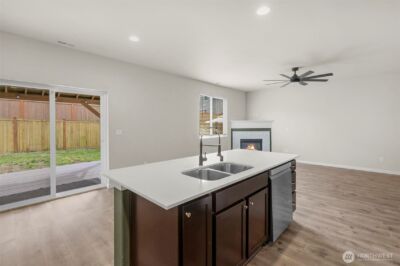 8602 55th Place NE, Marysville, WA 98270 - Photo 10